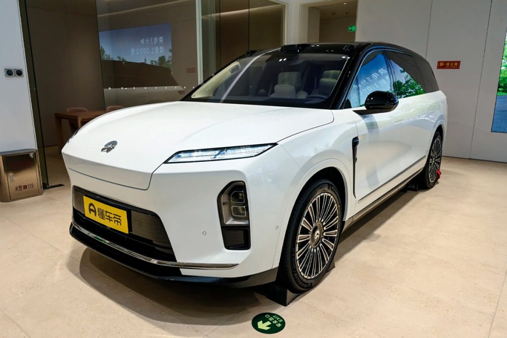 NIO ES8 Six-Seat Executive Luxury Edition
